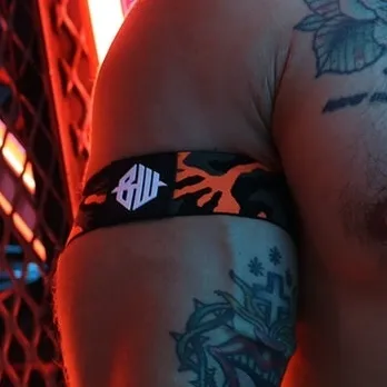 Breedwell Brassards NEO CAMO Noir-Orange Neon