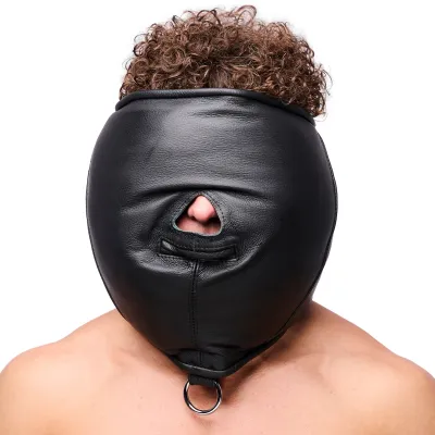 Cagoule rembourrée en cuir