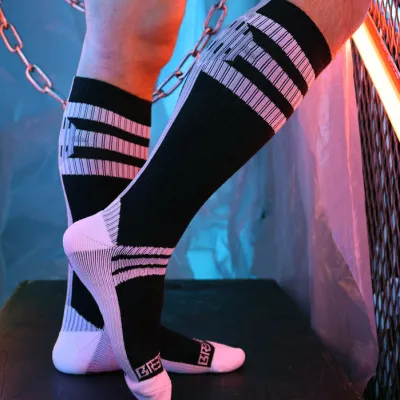 Chaussettes hautes RETRO REMIX Noires