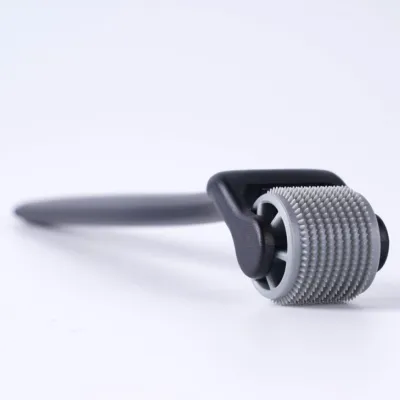 Roue avec picots SPIKED Noire