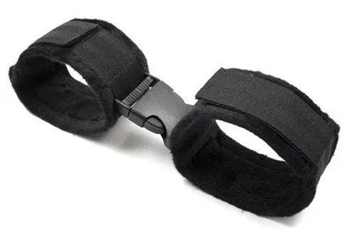 Menottes de poignets BUCKLE Noir
