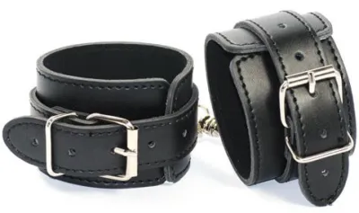 Generique Menottes Cuir