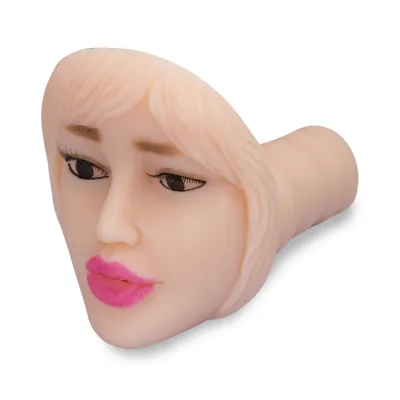 Bouche serrée pour jeu oral Natasha