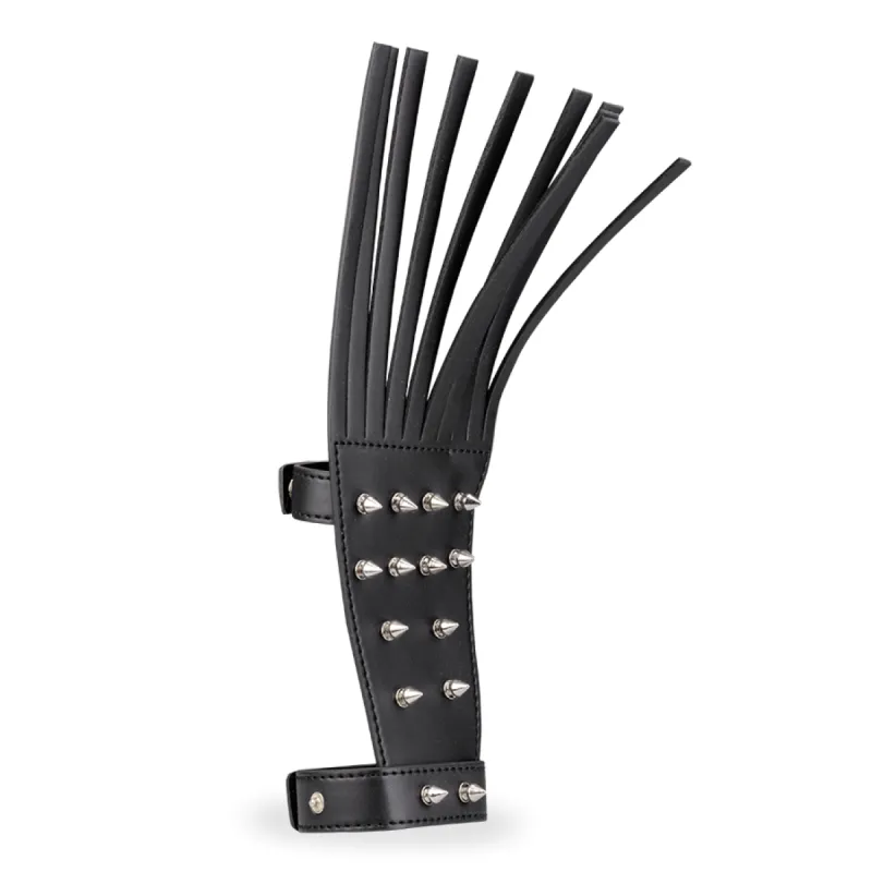 Gant martinet à piques en similicuir