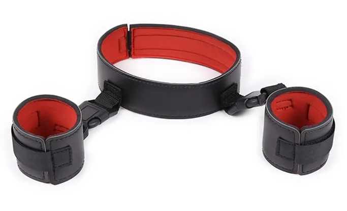 Collier avec menottes CLIPS Noir