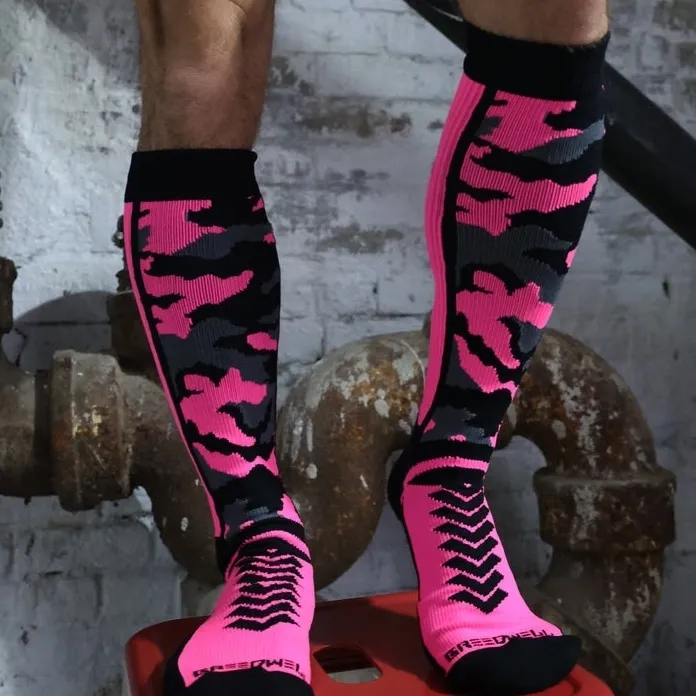 Chaussettes hautes NEO CAMO Noir-Rose Neon